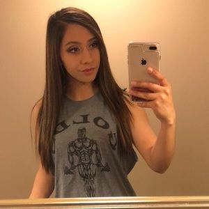 Meet your Posher, Noemi